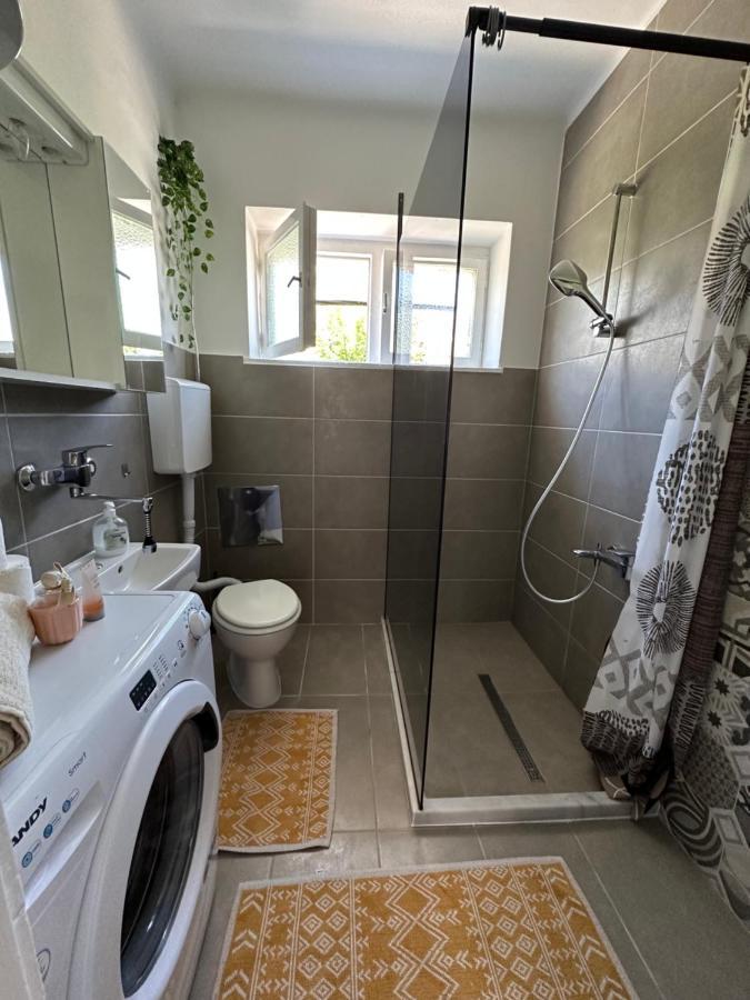 Cosy Family Apartment Marina Kastela Near Airport Dış mekan fotoğraf